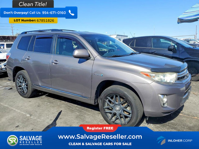 Used 2013 Toyota Highlander 4WD Hybrid w/ Leather Premium Pkg image 5