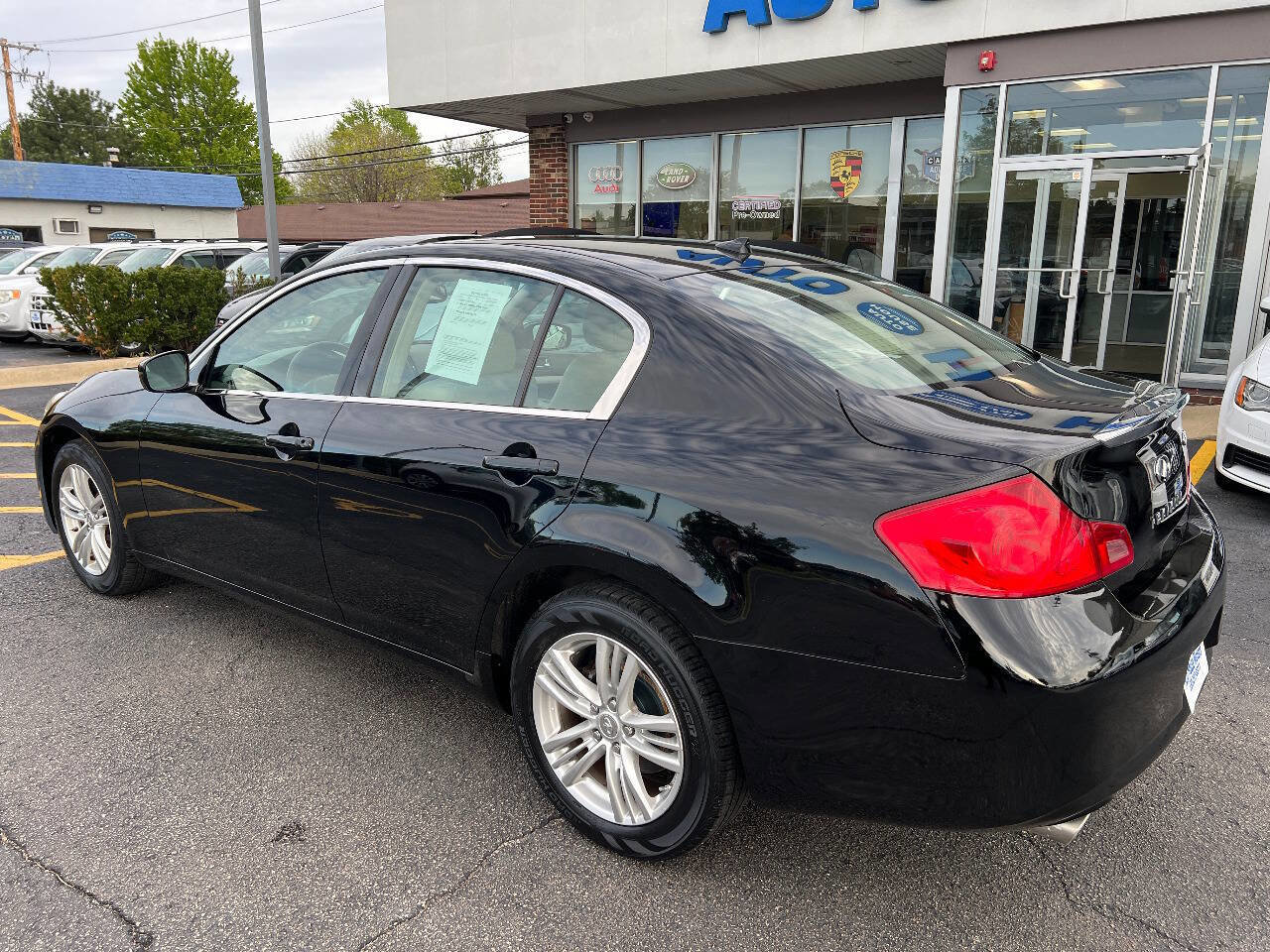 Used 2011 INFINITI G37 x Sedan AWD/4WD image 11