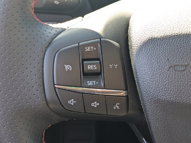 Used 2025 Ford Escape ST-Line AWD/4WD image 23
