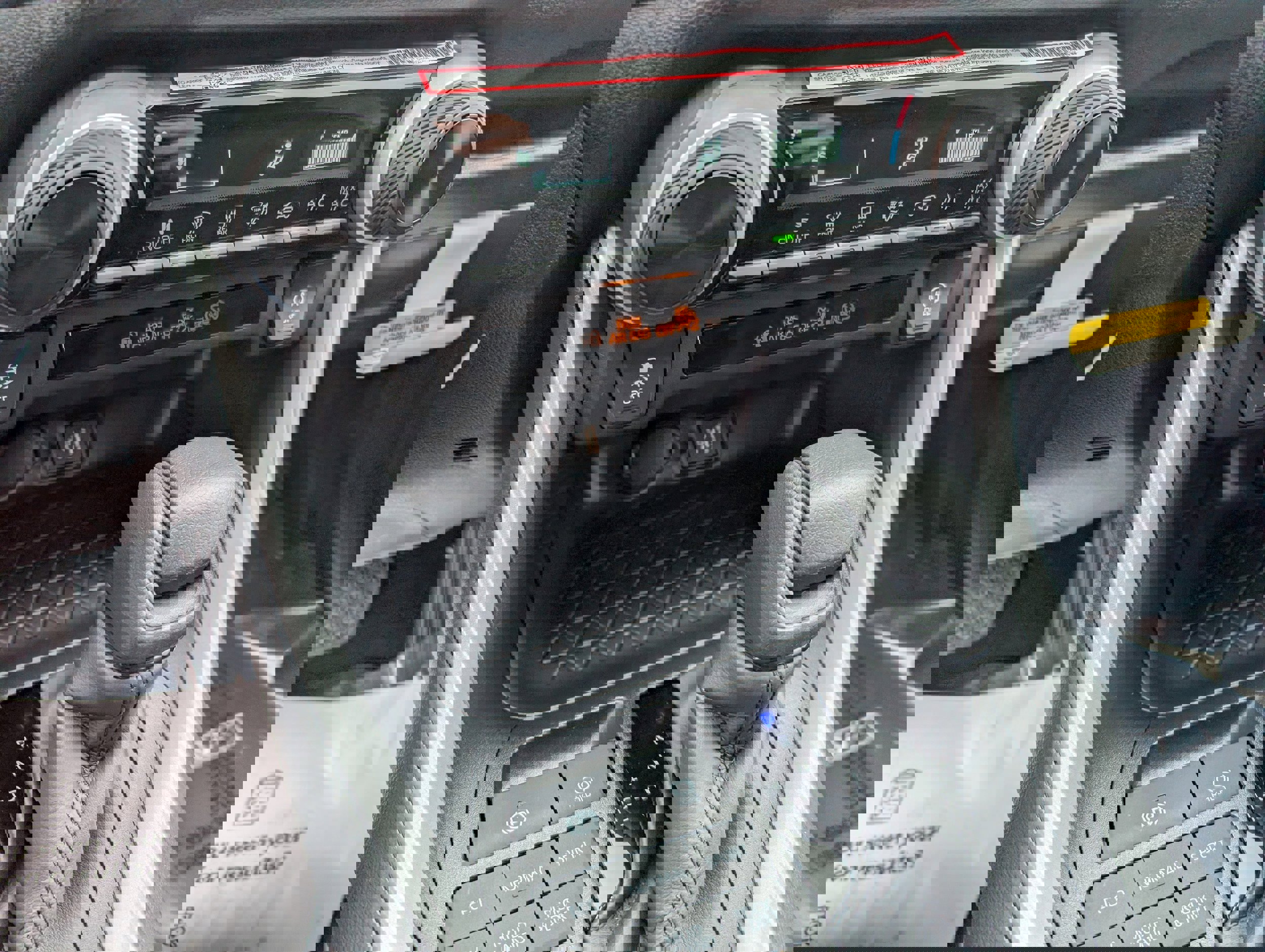 New 2025 Toyota RAV4 LE image 9