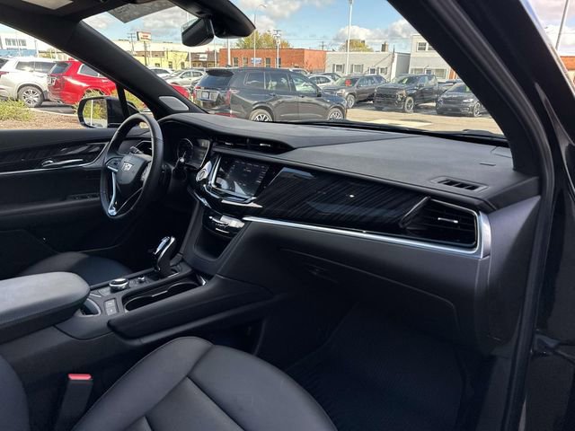 Certified 2024 Cadillac XT6 Premium Luxury w/ LPO, Floor Liner Package AWD/4WD image 23