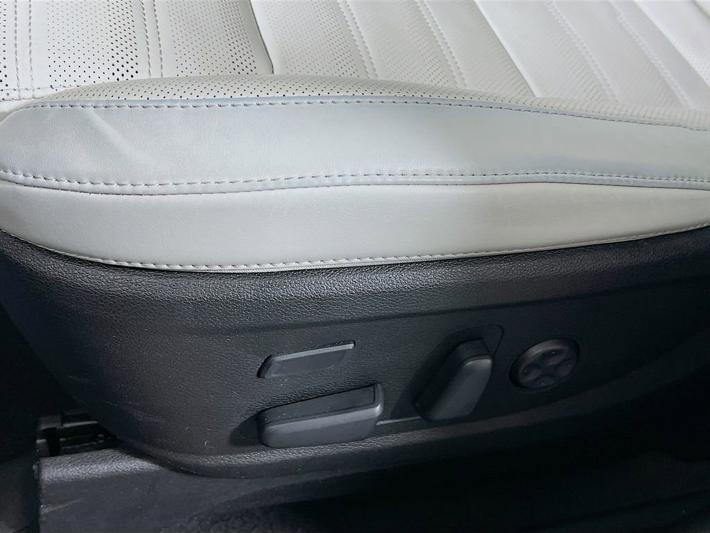 Used 2024 Kia Telluride SX Prestige image 16