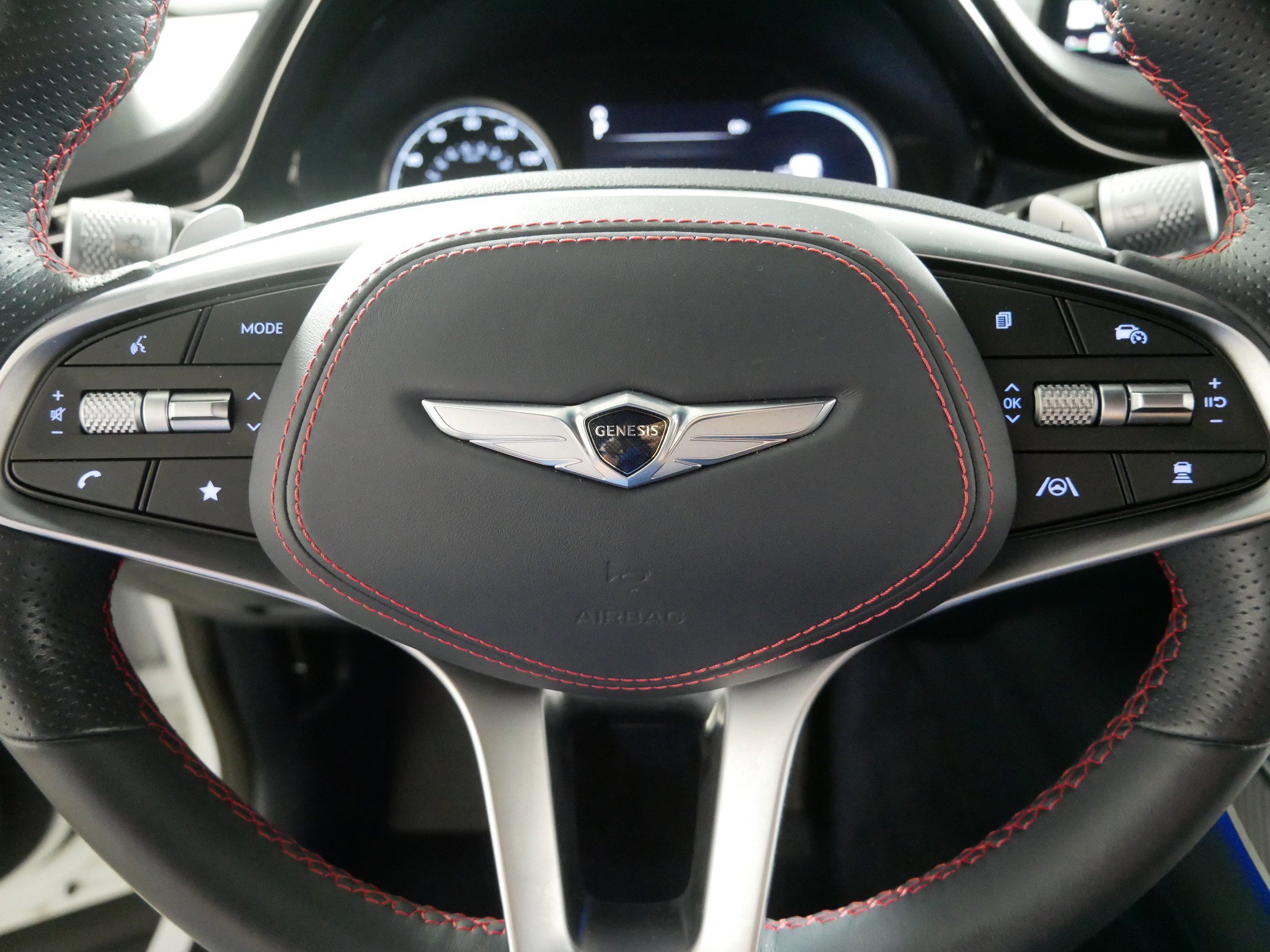 Used 2024 Genesis GV70 3.5T Sport image 25