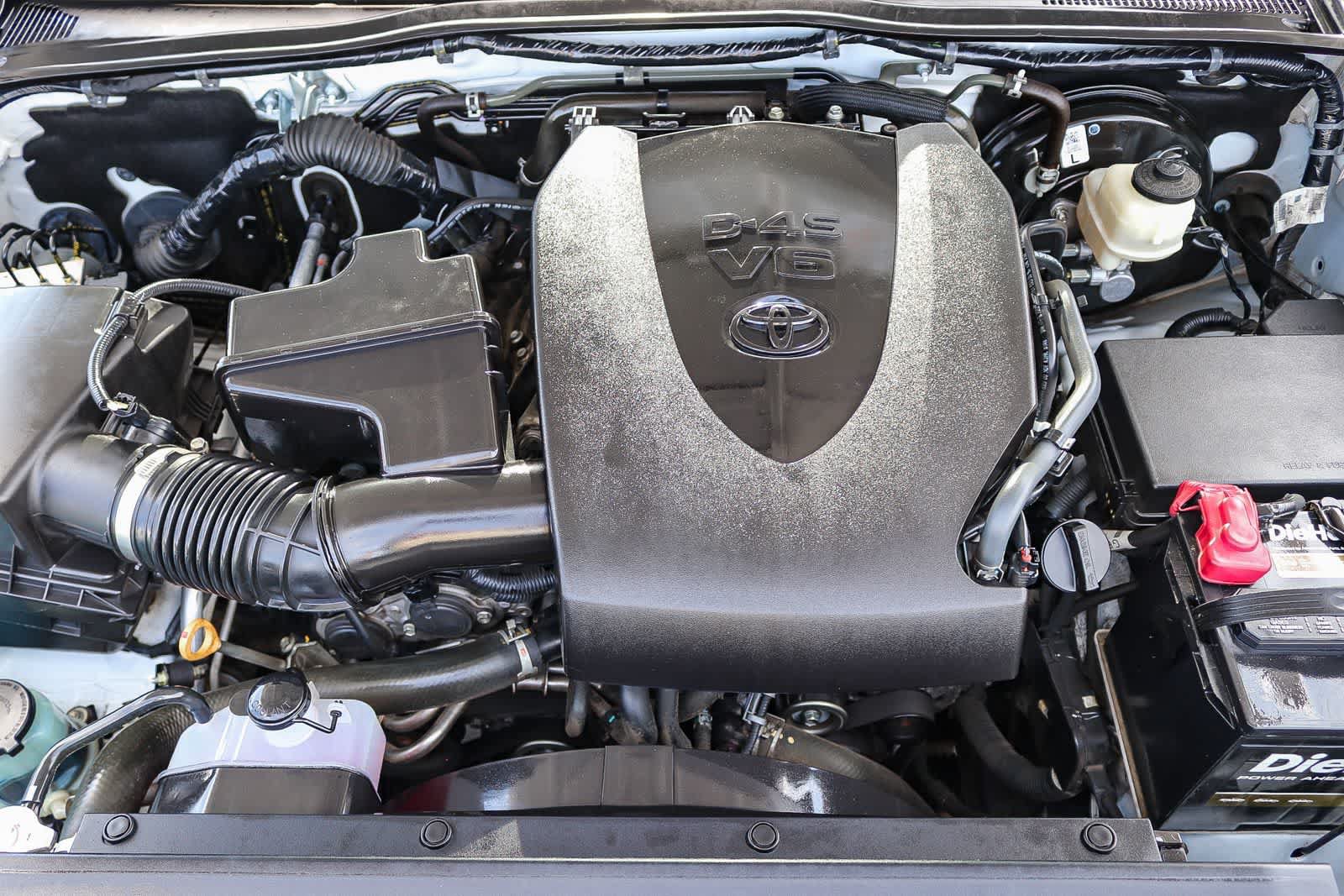 Used 2018 Toyota Tacoma SR5 AWD/4WD image 26