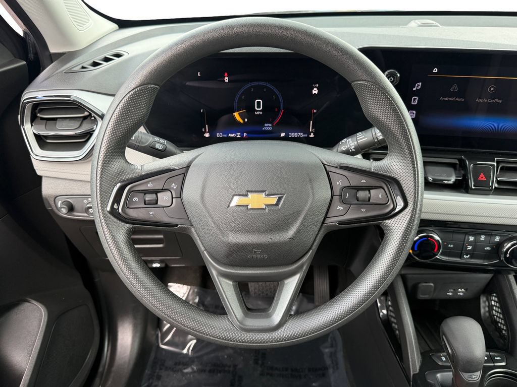 Used 2025 Chevrolet TrailBlazer LT AWD/4WD image 12
