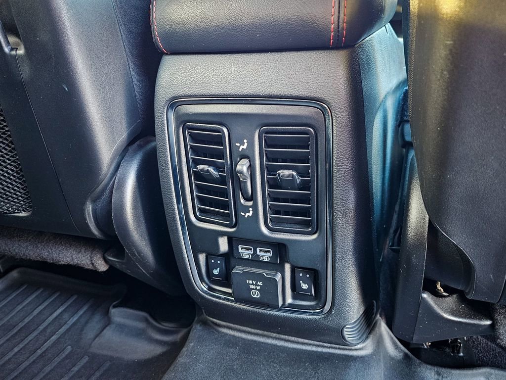 Used 2017 Dodge Durango R/T w/ Technology Group image 45