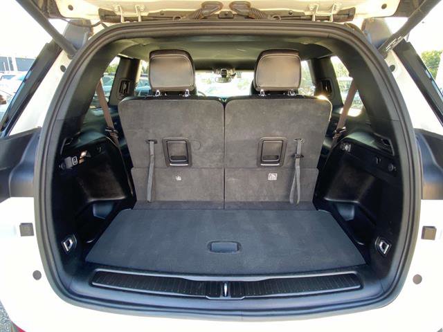 Used 2023 Jeep Grand Cherokee L Laredo image 11