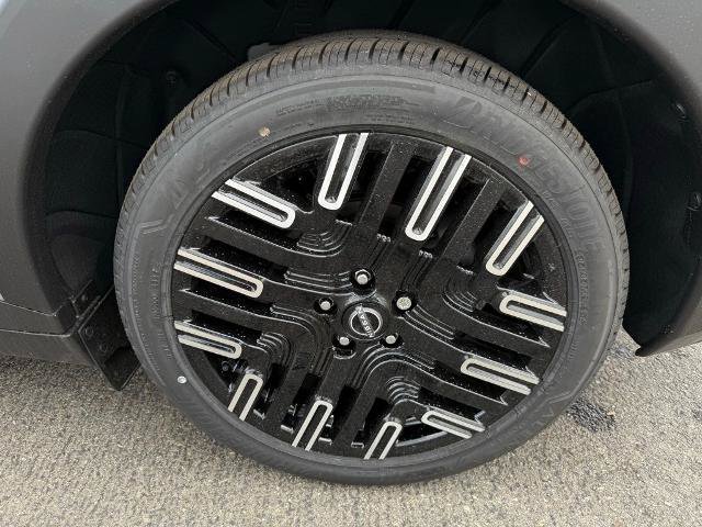 New 2026 Nissan Leaf Platinum+ w/ Cargo Package (Platinum+) FWD image 8