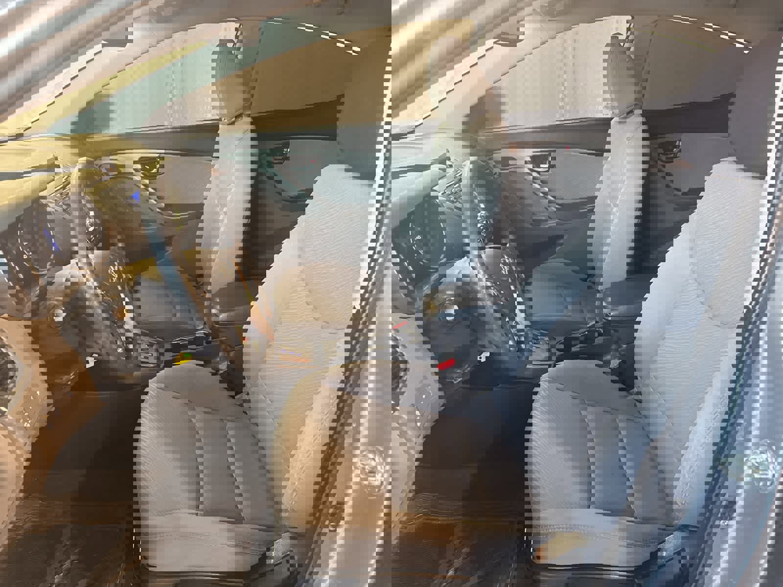 Used 2013 Hyundai Elantra GLS w/ Preferred Pkg image 19