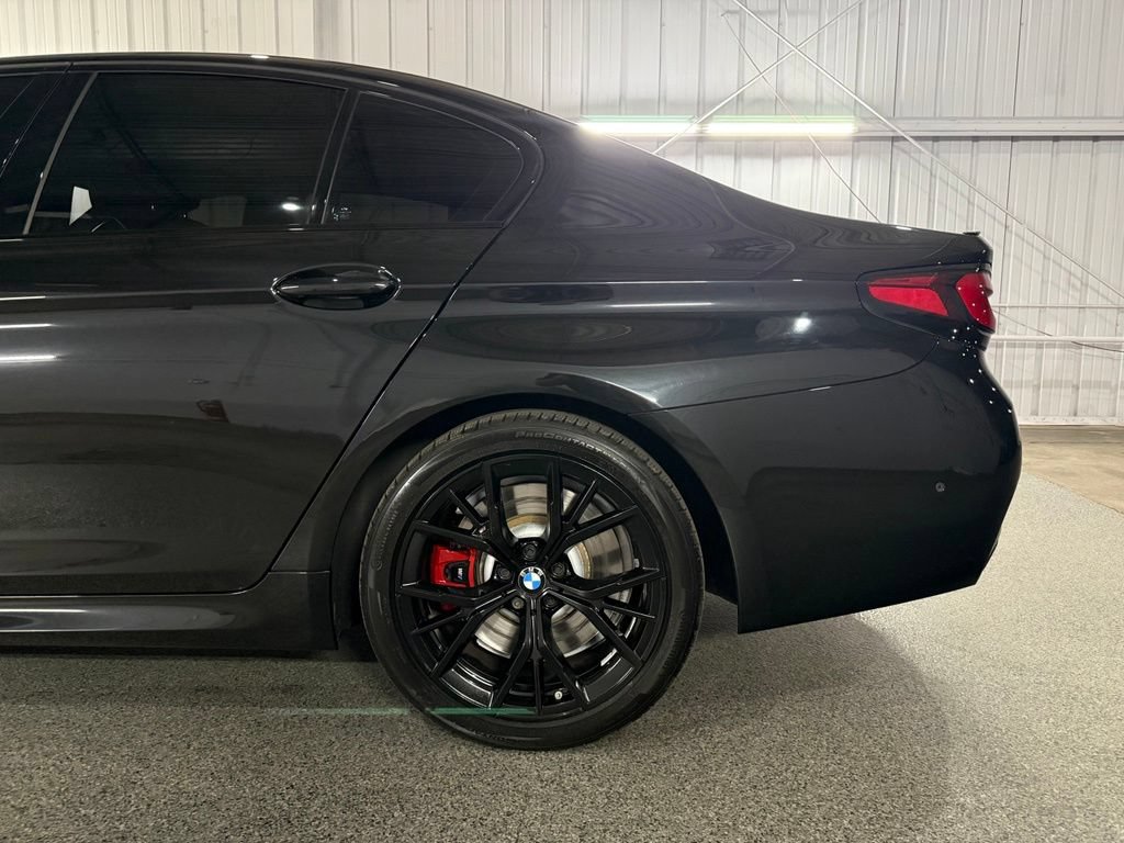 Used 2023 BMW M550i xDrive w/ Executive Package AWD/4WD image 11