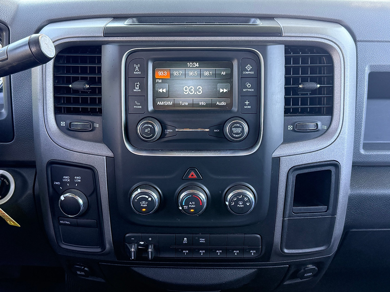 Used 2018 RAM 2500 Tradesman w/ Chrome Appearance Group AWD/4WD image 14