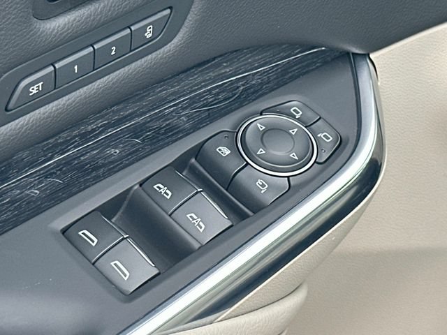 Certified 2023 Cadillac XT4 Premium Luxury w/ Enhanced Visibility Package AWD/4WD image 14