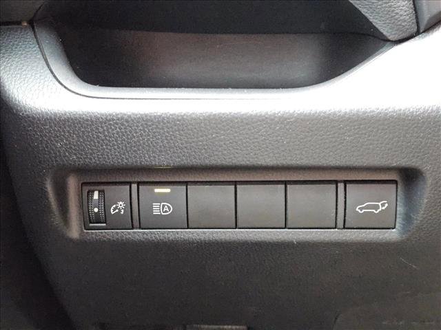 Used 2021 Toyota RAV4 XLE w/ Convenience Package image 10