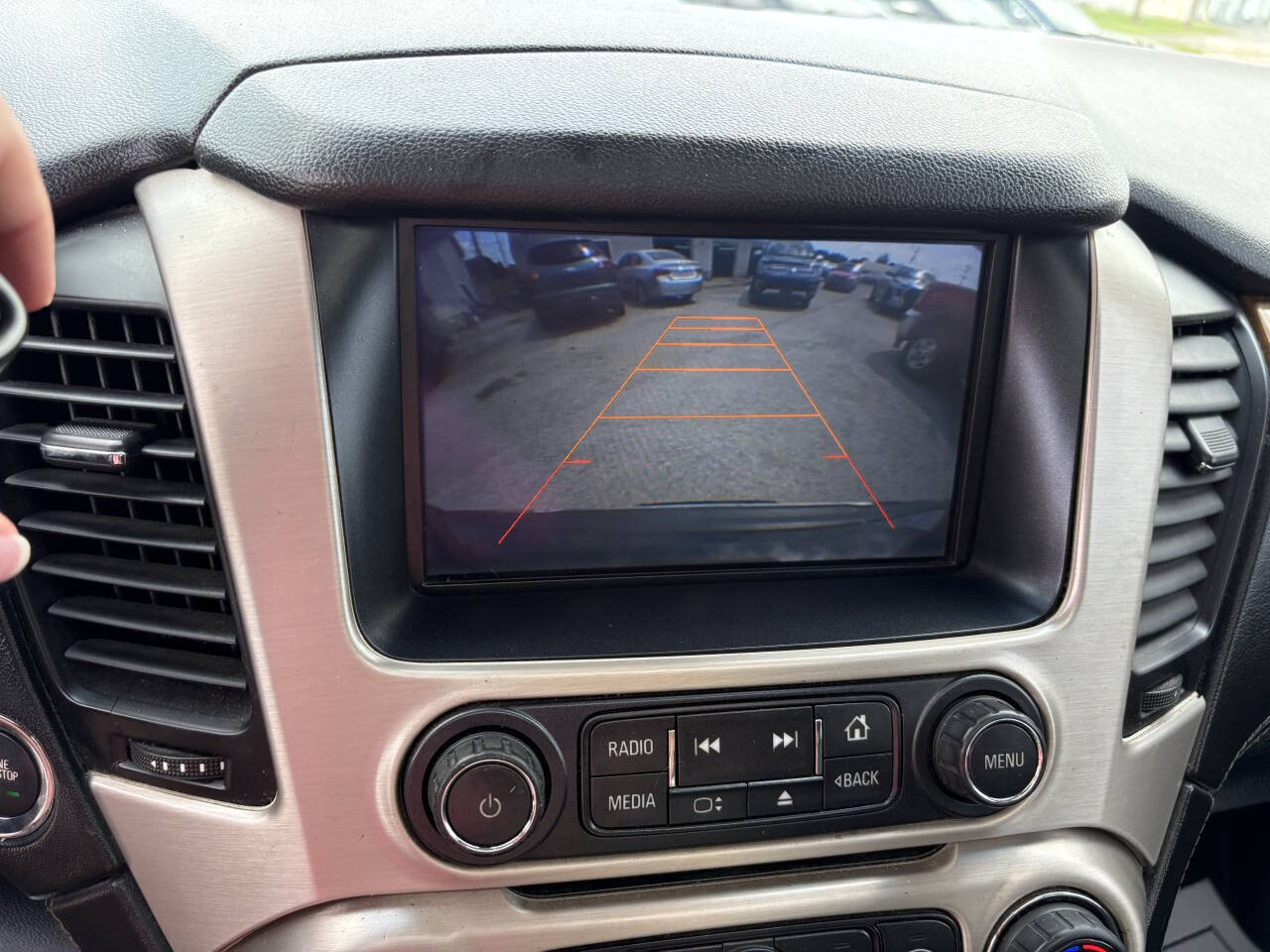 Used 2015 GMC Yukon Denali w/ Touring Package AWD/4WD image 33