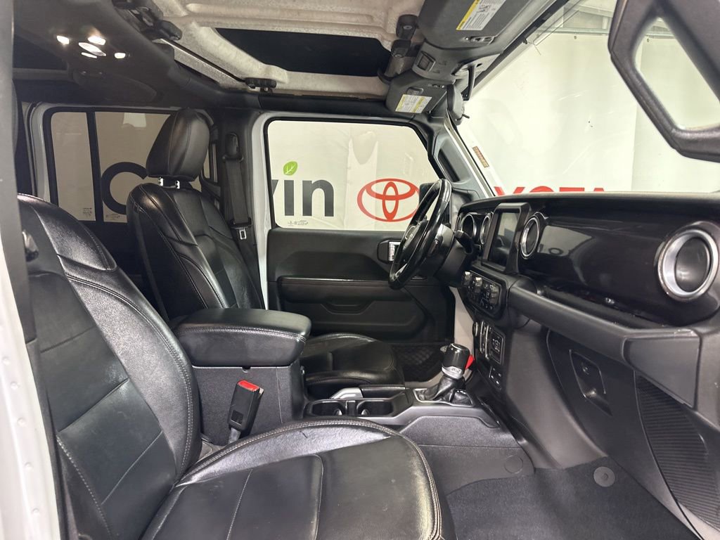 Used 2020 Jeep Wrangler Unlimited Sahara image 9