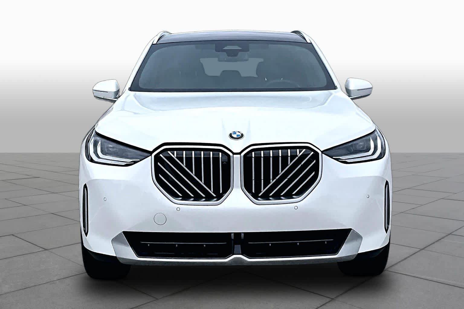 Used 2025 BMW X3 xDrive30i w/ Premium Package AWD/4WD image 4