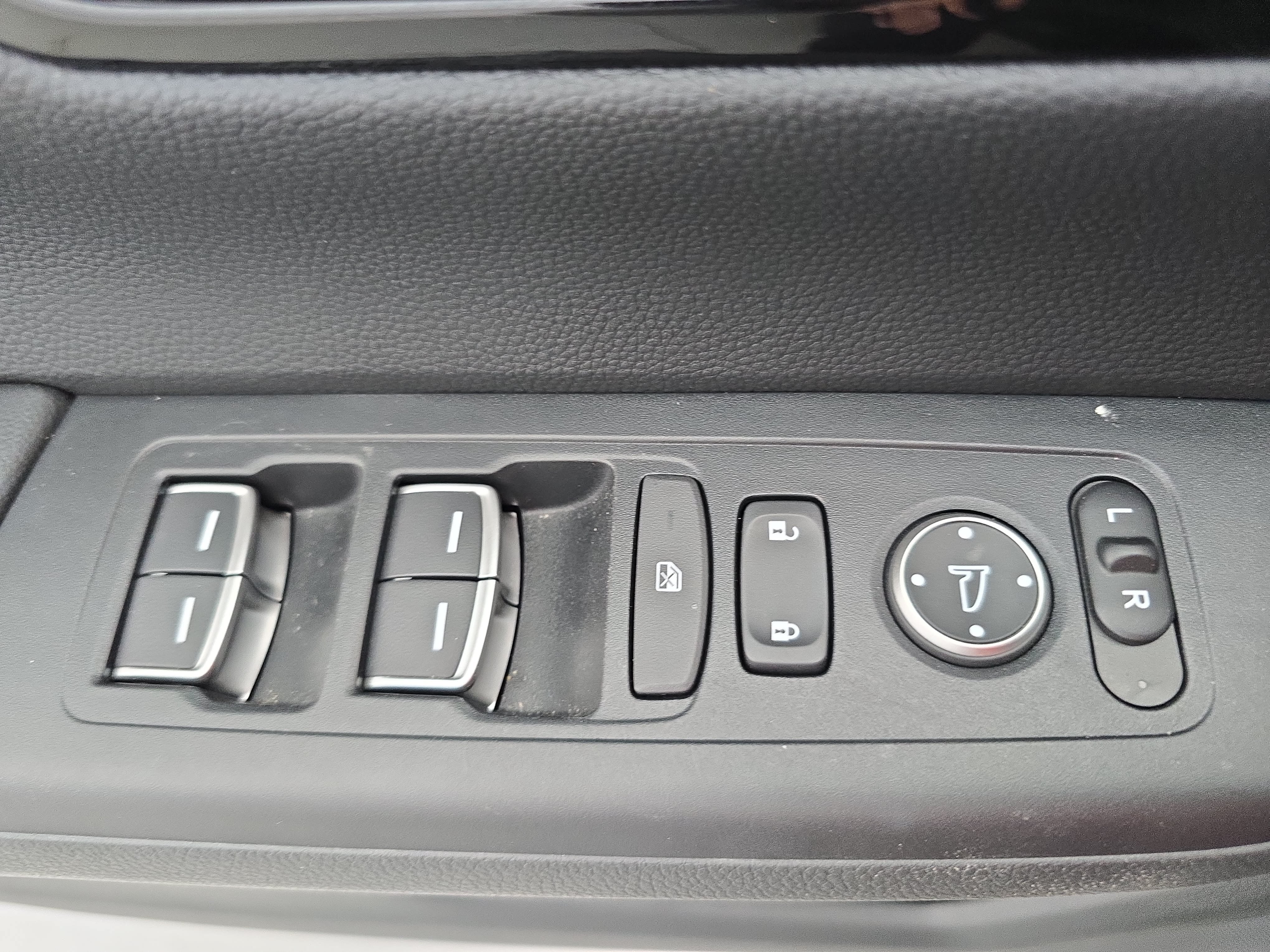 Used 2023 Honda CR-V Sport Touring image 28