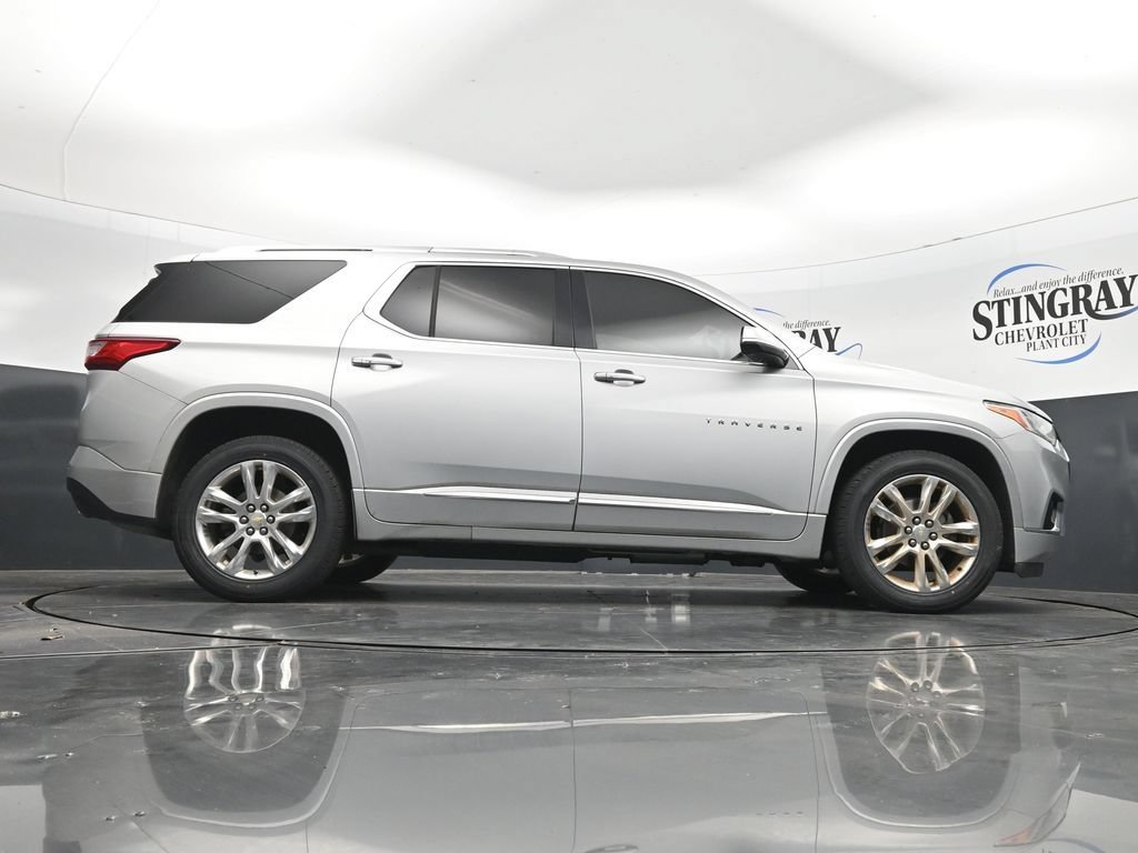 Used 2020 Chevrolet Traverse High Country w/ LPO, Floor Liner Package AWD/4WD image 33