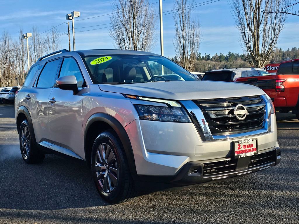 Certified 2024 Nissan Pathfinder SV w/ SV Premium Package image 3