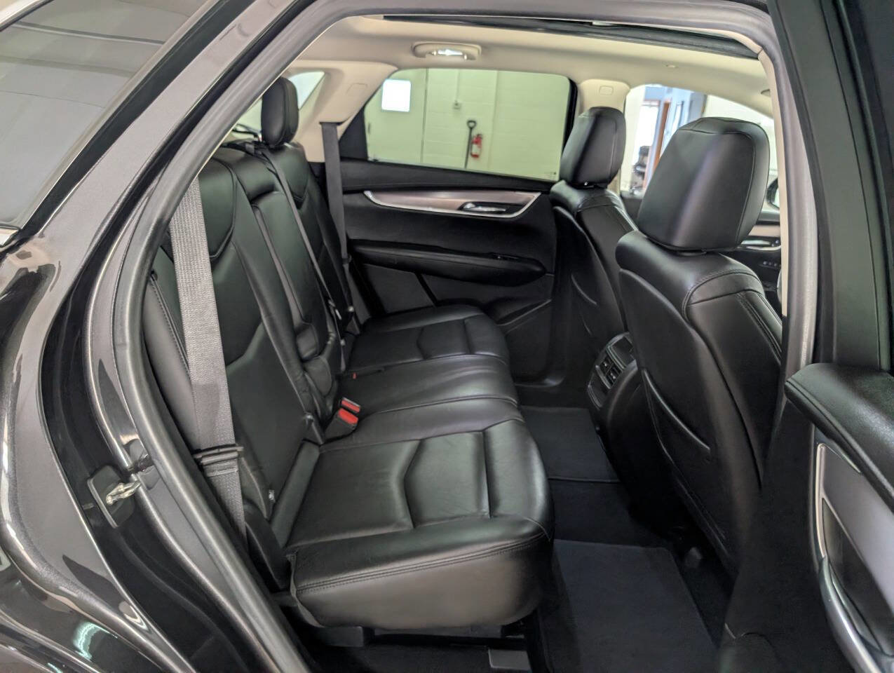 Used 2018 Cadillac XT5 Luxury AWD/4WD image 20