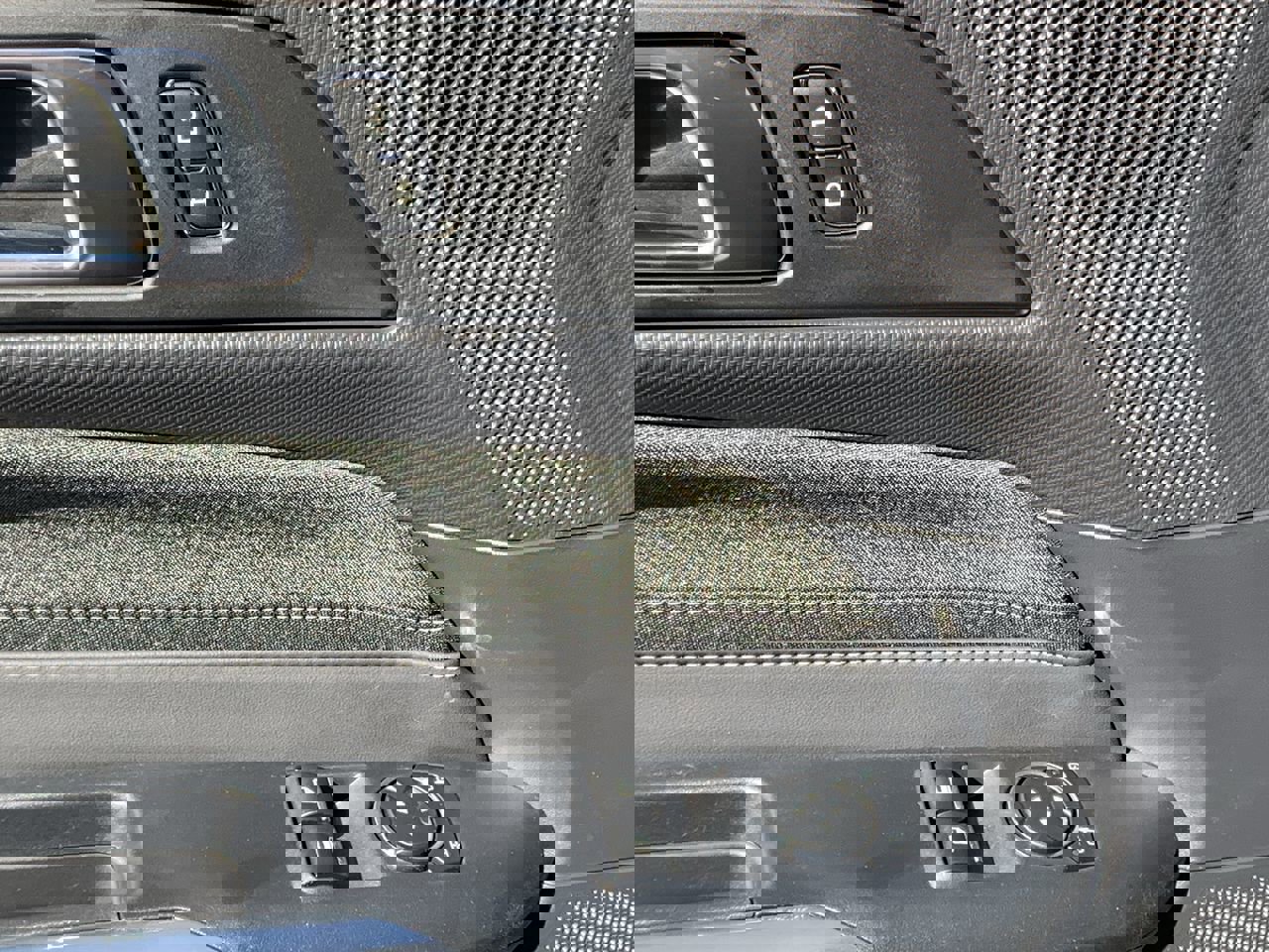 New 2025 Ford Mustang Coupe image 19