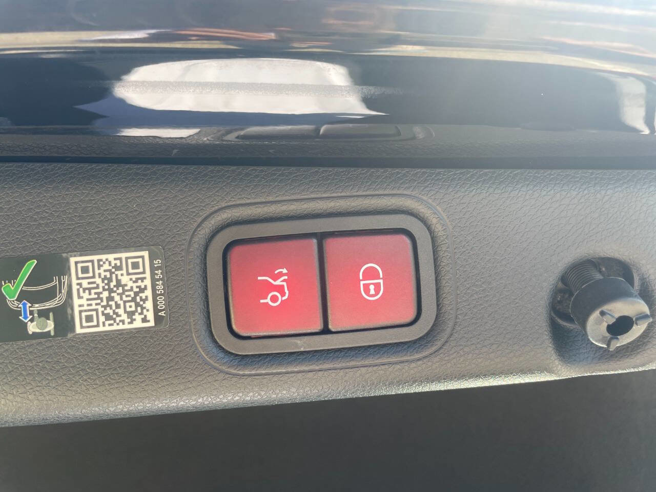 Used 2023 Mercedes-Benz E 350 4MATIC Sedan image 21