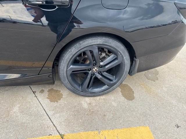 Used 2019 Honda Accord Sport image 5