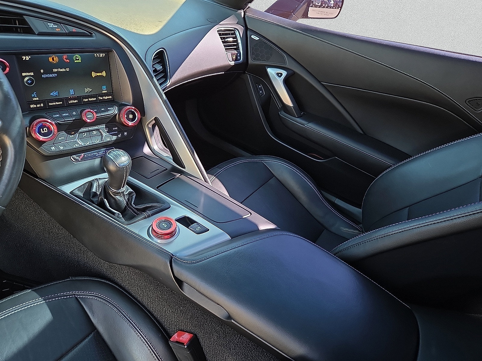 Used 2015 Chevrolet Corvette Stingray Coupe RWD image 11