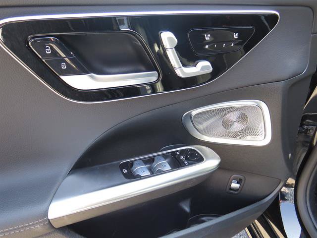 Used 2026 Mercedes-Benz C 300 4MATIC Sedan image 9