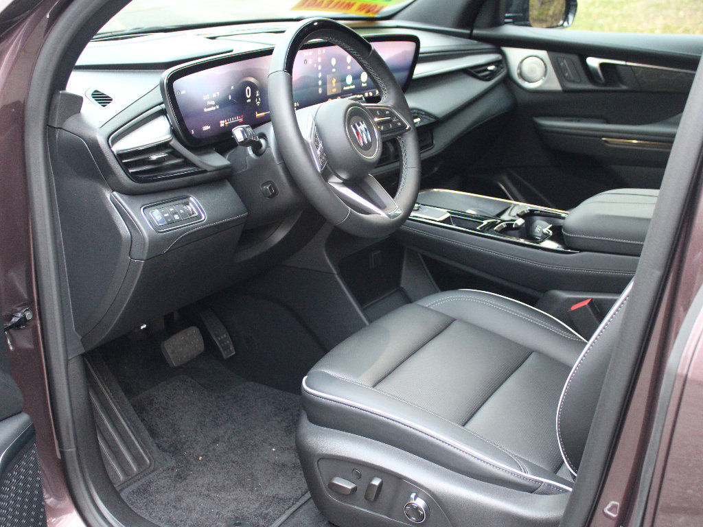 Certified 2026 Buick Enclave Avenir w/ Super Cruise Package image 15