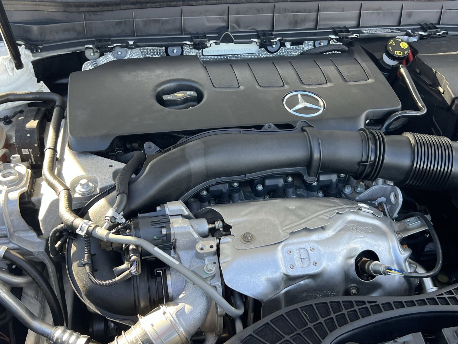 Used 2021 Mercedes-Benz GLB 250 4MATIC image 28