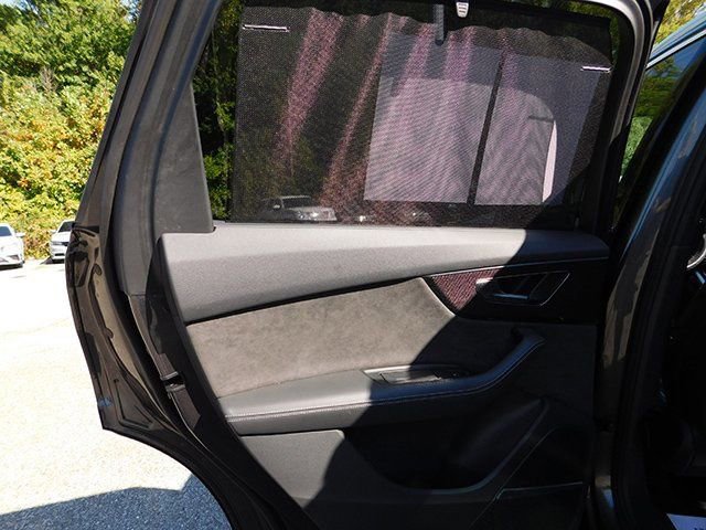 Used 2022 Audi SQ7 Premium Plus w/ SQ7 Executive Package image 13