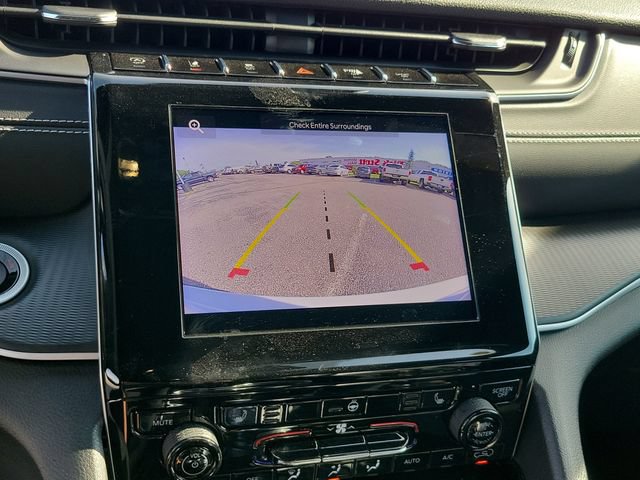 Used 2023 Jeep Grand Cherokee Altitude AWD/4WD image 17