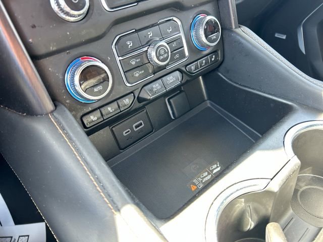 Used 2023 GMC Yukon AT4 w/ Technology Package AWD/4WD image 50