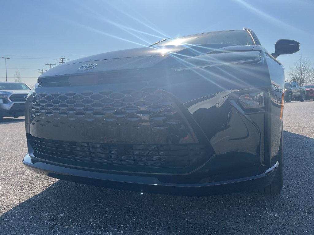 New 2025 Toyota Crown Signia image 28