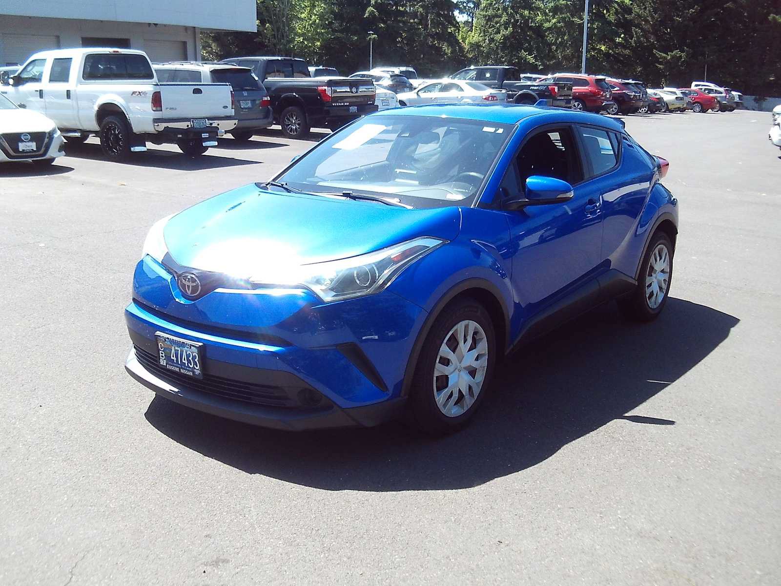 Used 2019 Toyota C-HR LE FWD image 1