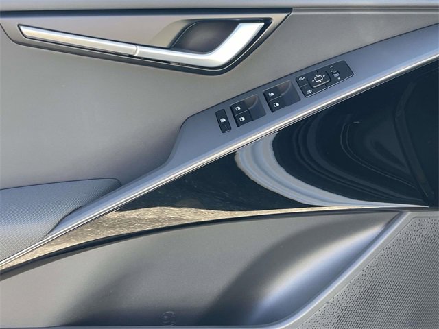New 2026 Kia Niro EX image 22