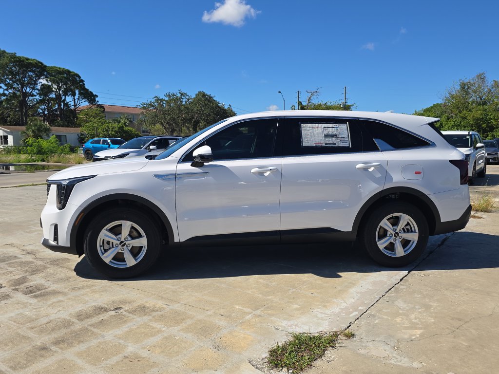 New 2026 Kia Sorento LX FWD image 6