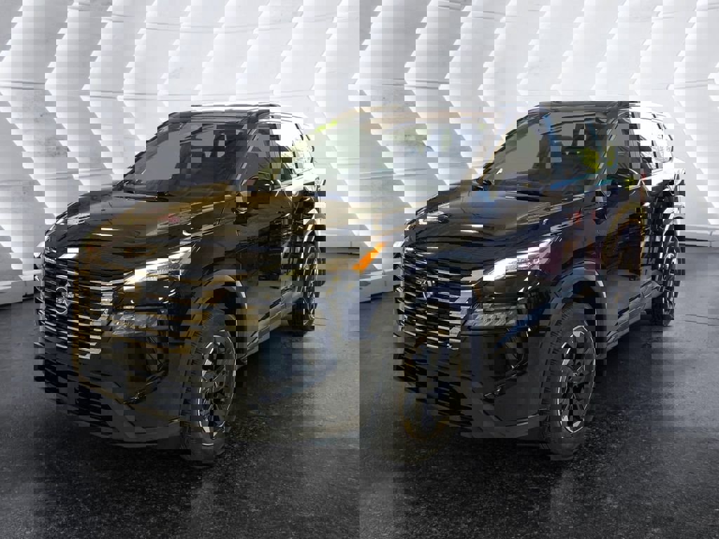 Used 2024 Nissan Rogue SV image 3