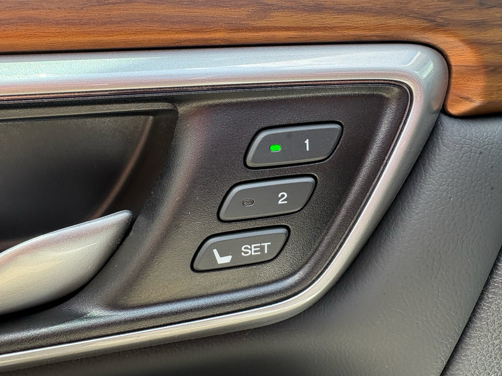 Certified 2019 Honda CR-V Touring image 11