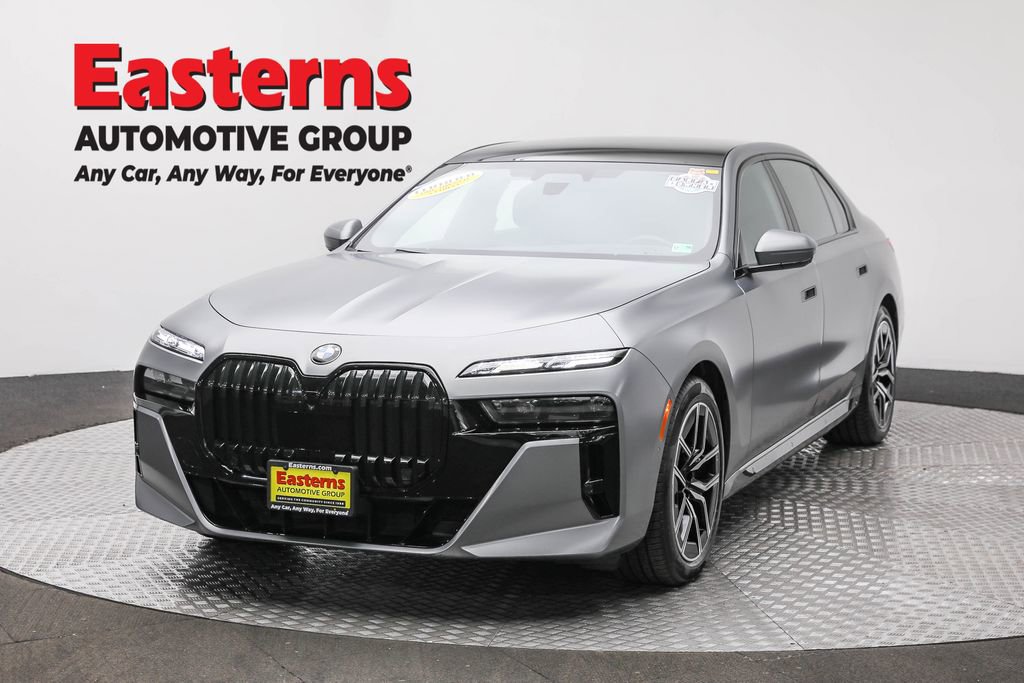 Used 2023 BMW 740i w/ Executive Package image 1