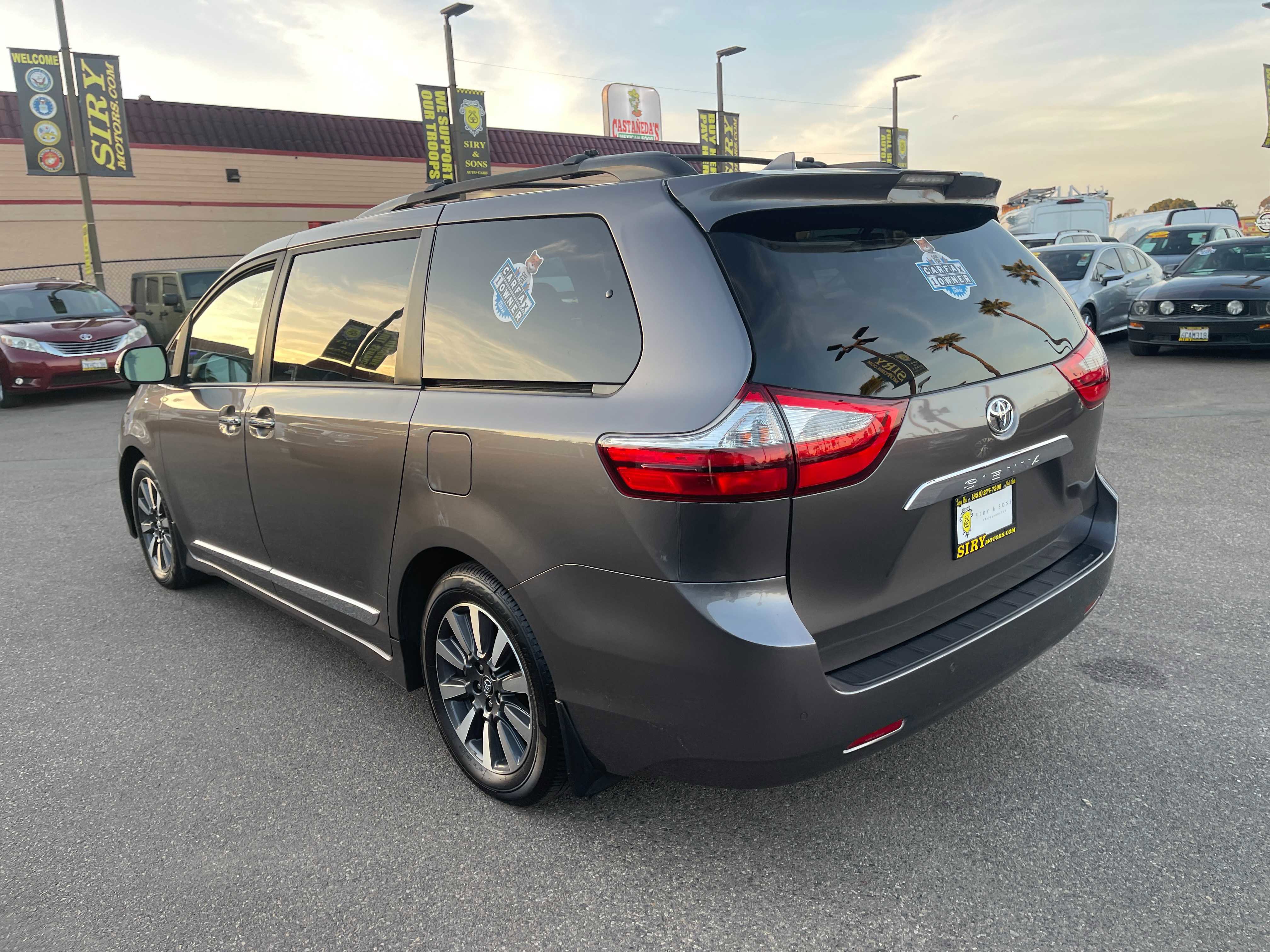 Used 2019 Toyota Sienna Limited Premium w/ Protection Package image 5