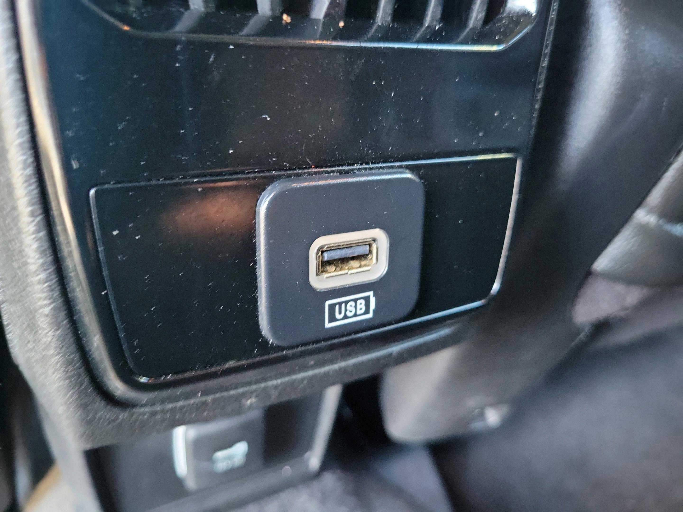 Used 2024 Jeep Compass Limited image 22