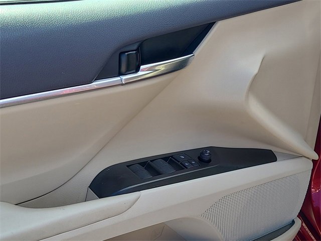 Used 2022 Toyota Camry LE image 18
