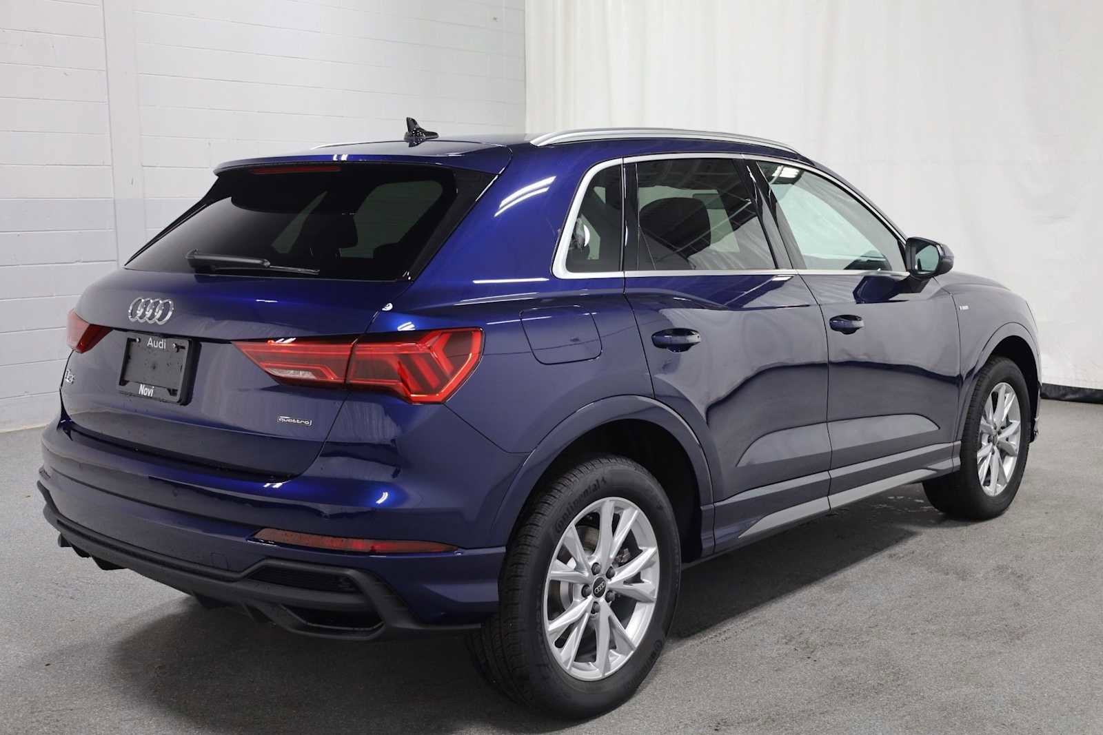 New 2025 Audi Q3 2.0T Premium image 9