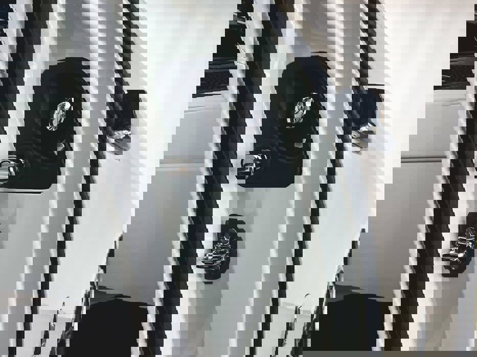 New 2025 Rolls-Royce Spectre Black Badge w/ Leather Finishing Pack image 47