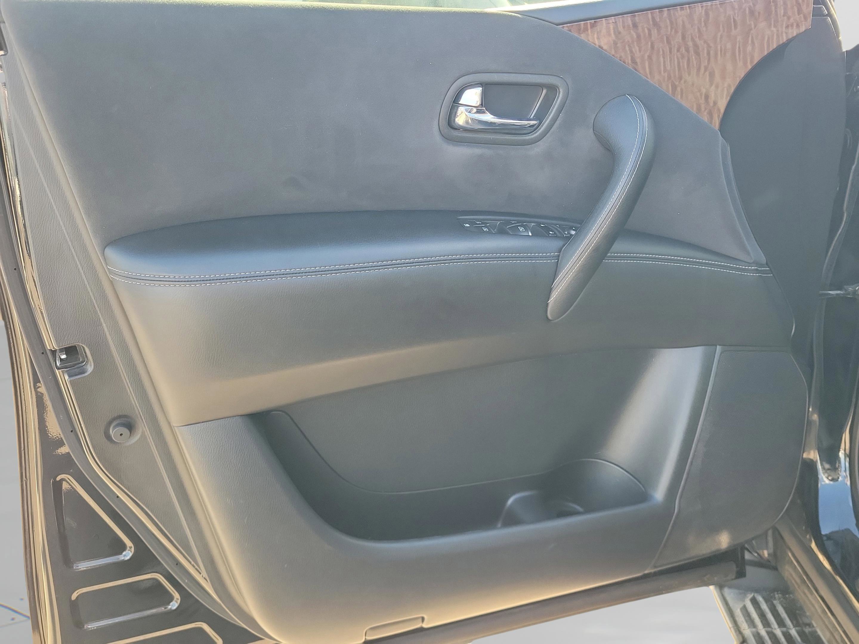 Used 2020 Nissan Armada SV RWD image 21