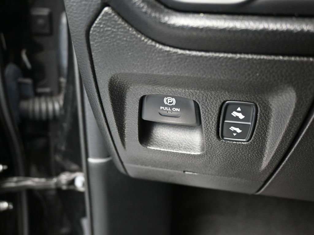 Used 2020 RAM 1500 Laramie image 35