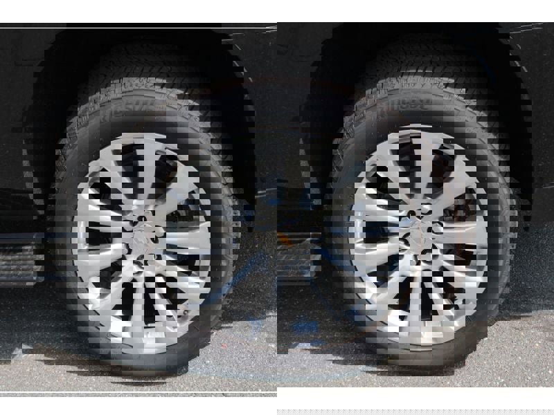 New 2025 Chevrolet Suburban Premier image 27