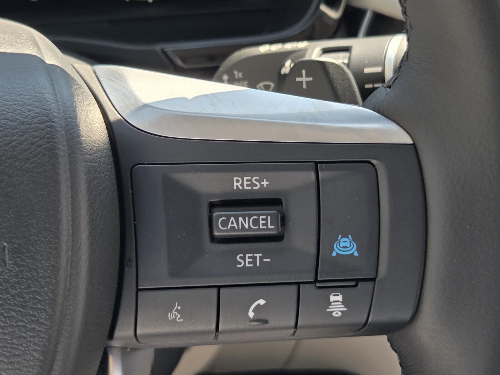 Used 2026 INFINITI QX60 Luxe w/ Cargo Package FWD image 28